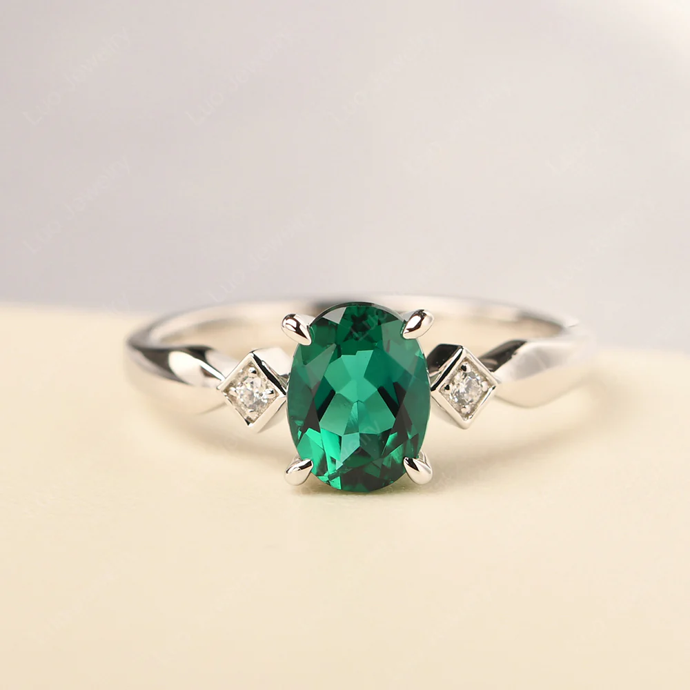 Antique Style Emerald Ring