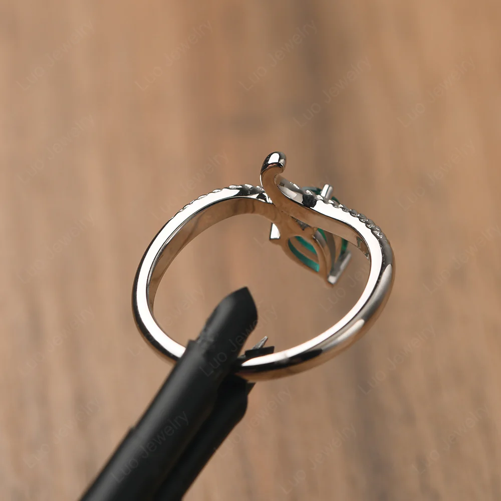 Pear Shaped Emerald Snake Ring - Image 4