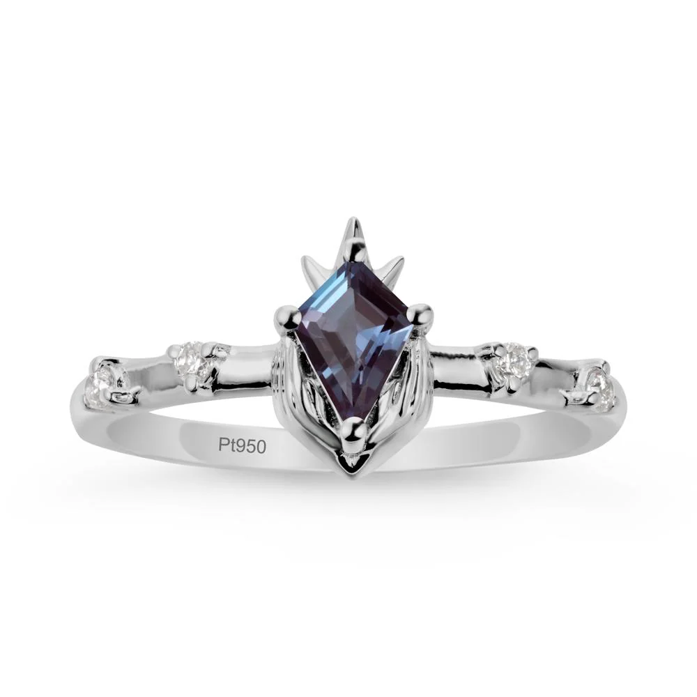Fantasy Claddagh Ring with Kite Alexandrite - Image 8