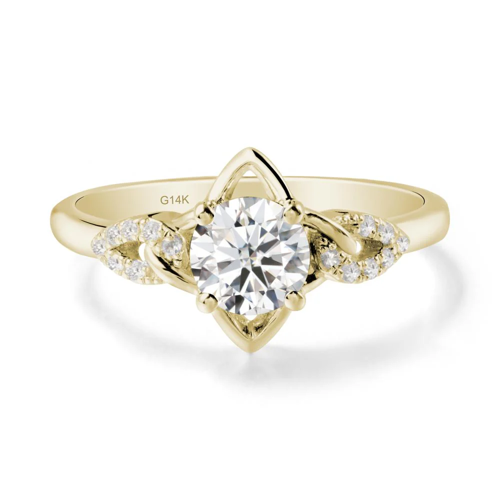 Four Pointed Star Moissanite Ring - Image 3
