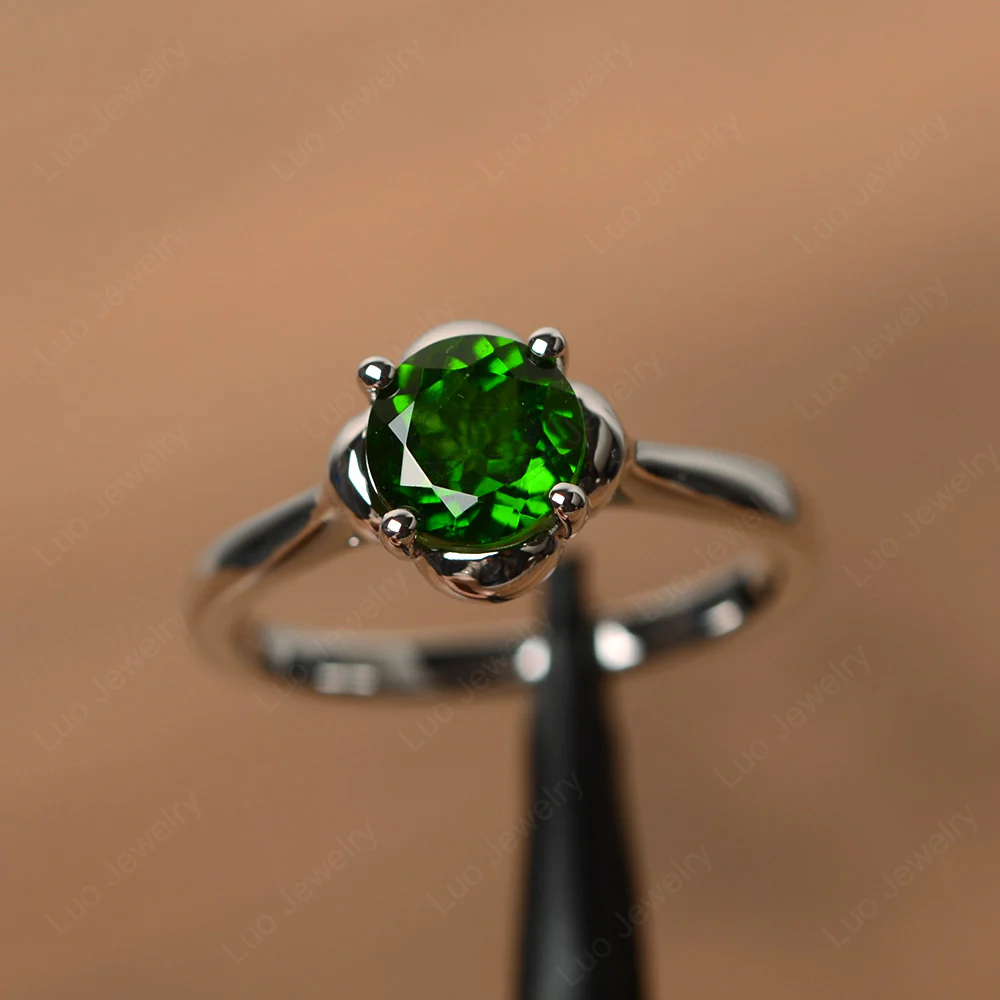 Diopside Floral Solitaire Engagement Ring