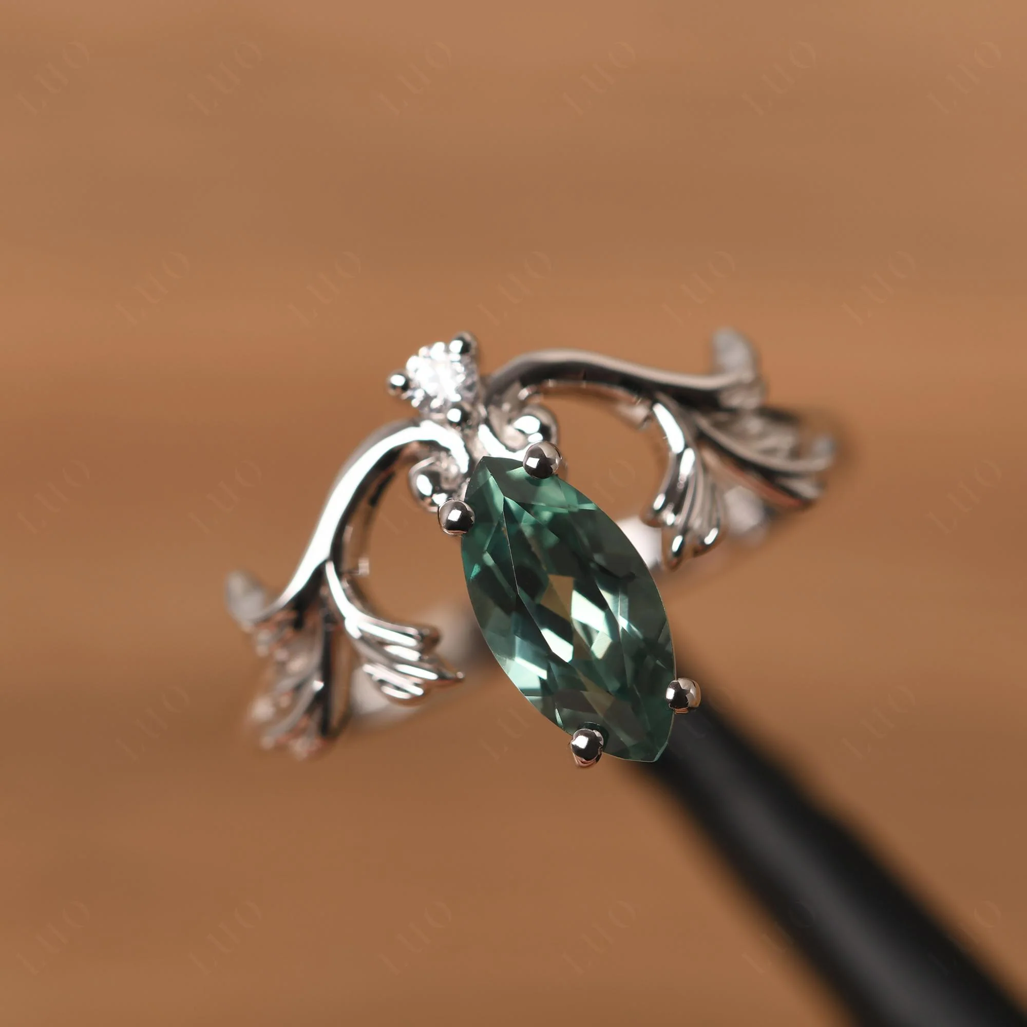 Green Sapphire Branch Ring - Image 11