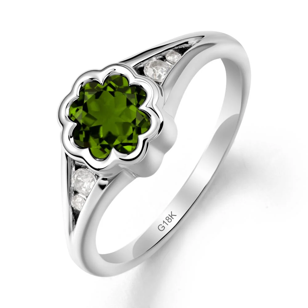 Flower Shaped Diopside Ring with Bezel Setting - Image 5