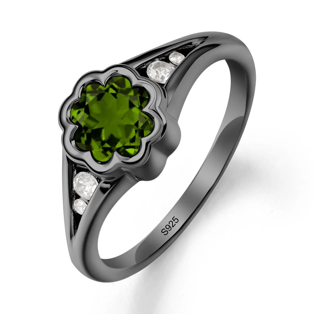 Flower Shaped Diopside Ring with Bezel Setting - Image 7