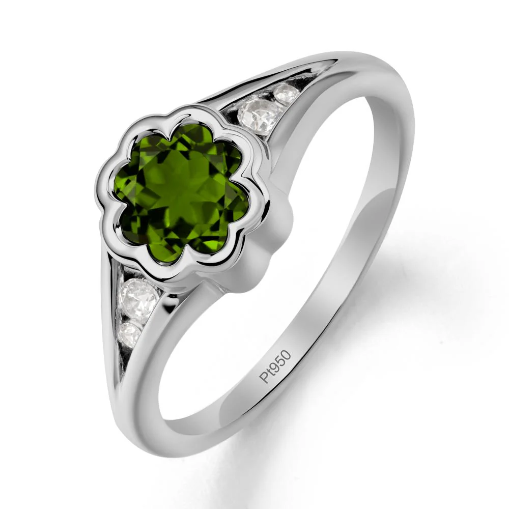Flower Shaped Diopside Ring with Bezel Setting - Image 8