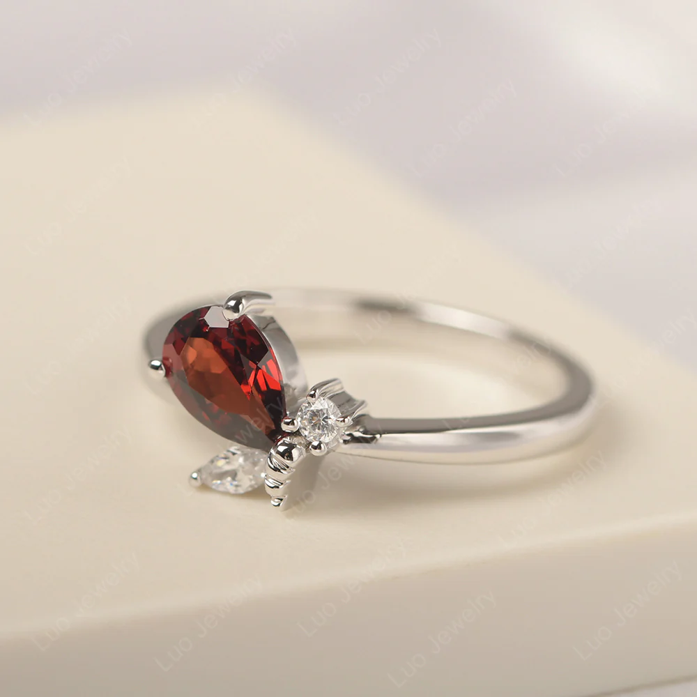 Garnet Bee Engagement Ring - Image 3