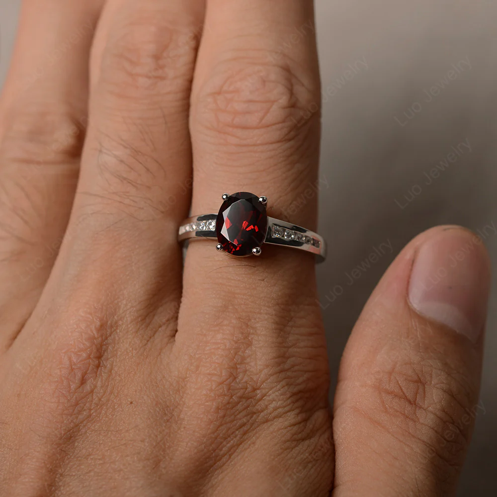 Classic Oval Garnet Engagement Ring - Image 4