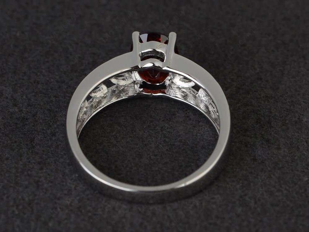 Garnet Leaf Solitaire Ring - Image 3