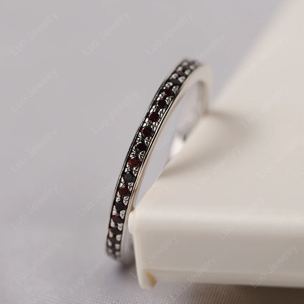 Garnet Pave Band Ring - Image 3