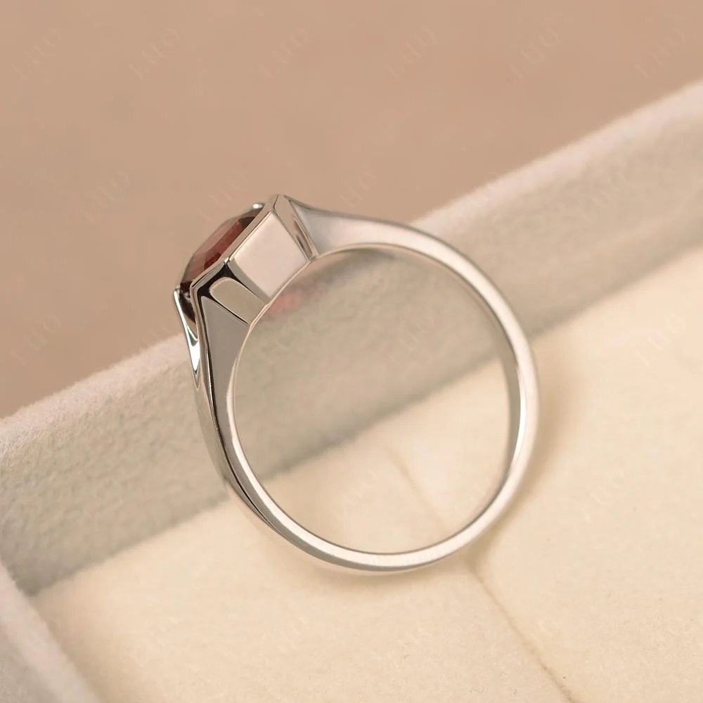 Asscher Cut Garnet Ring - Image 31