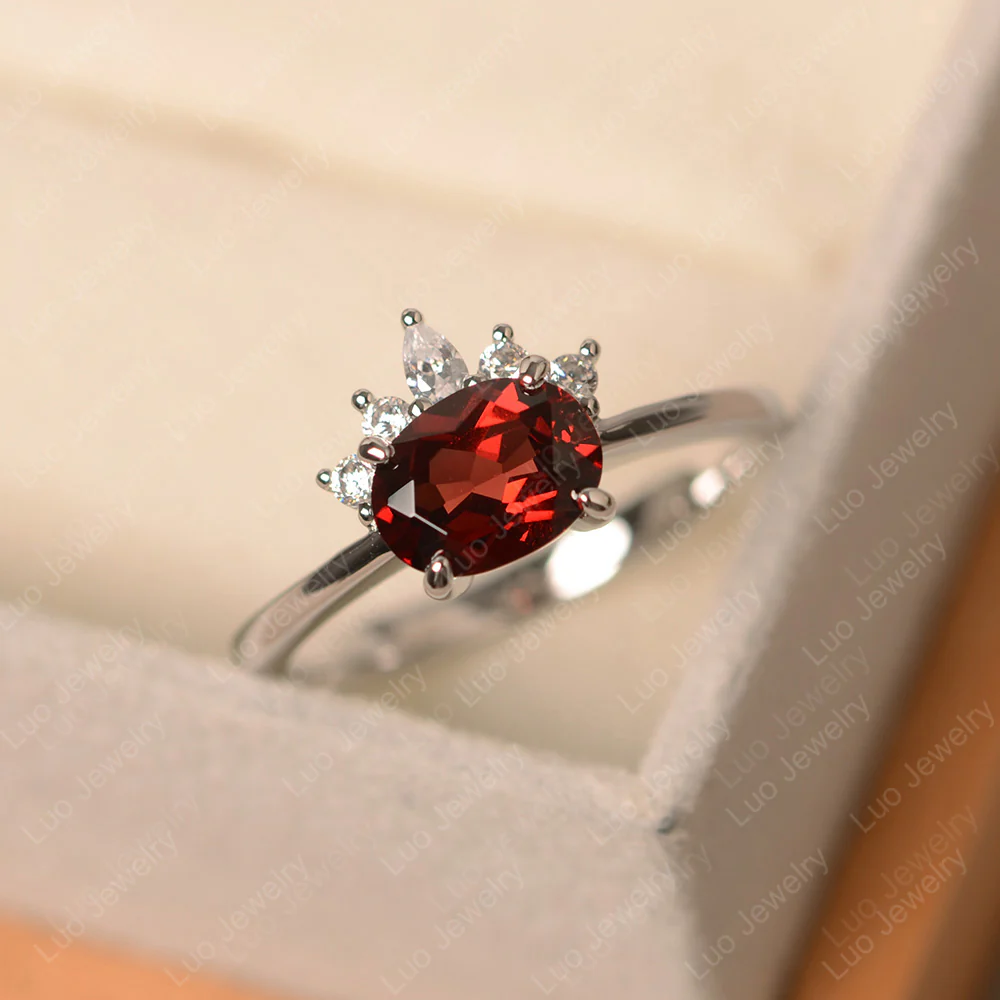 Half Sunburst Oval Garnet Ring