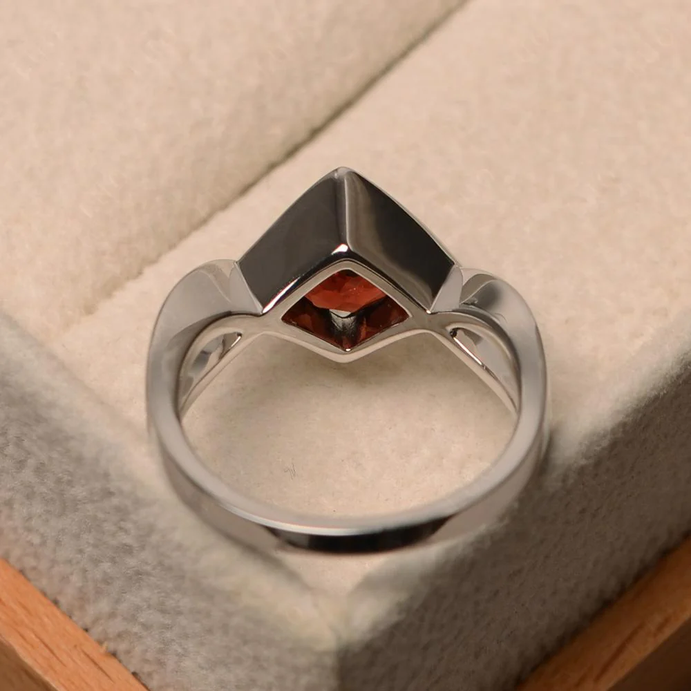Garnet Bezel Set Infinity Solitaire Ring - Image 12