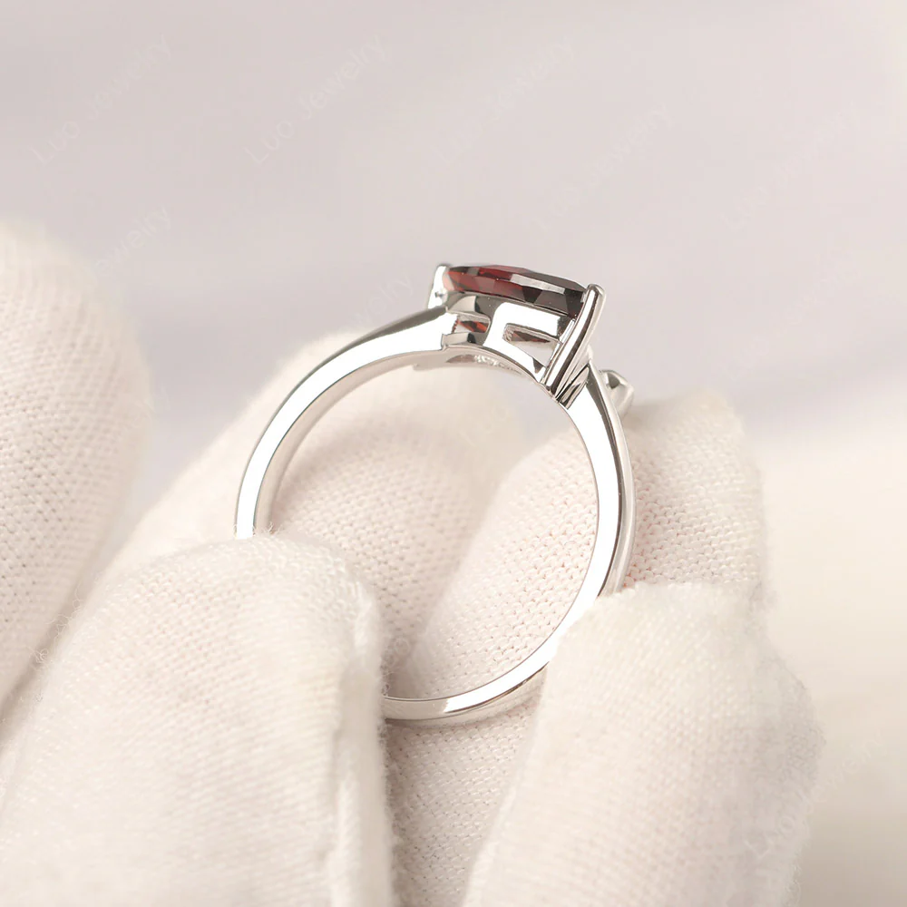 Garnet Swan Ring - Image 3