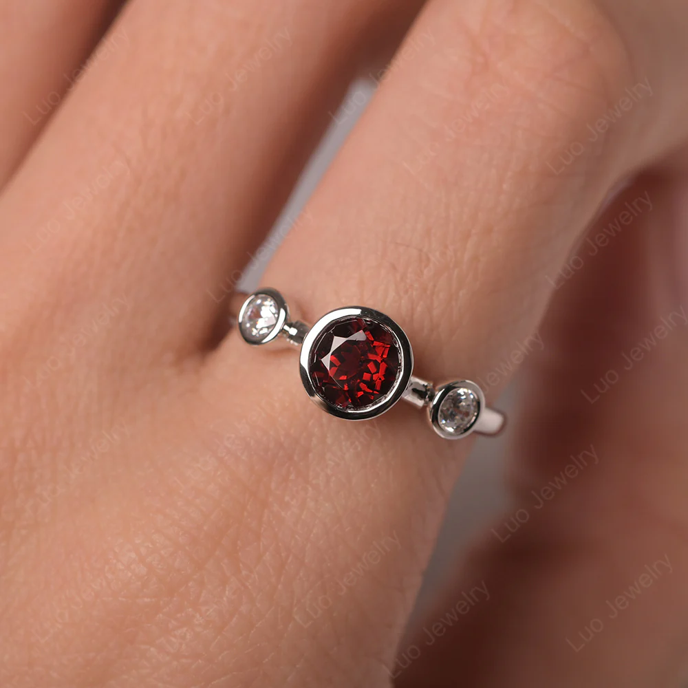 Garnet 3 Stone Bezel Set Ring - Image 5