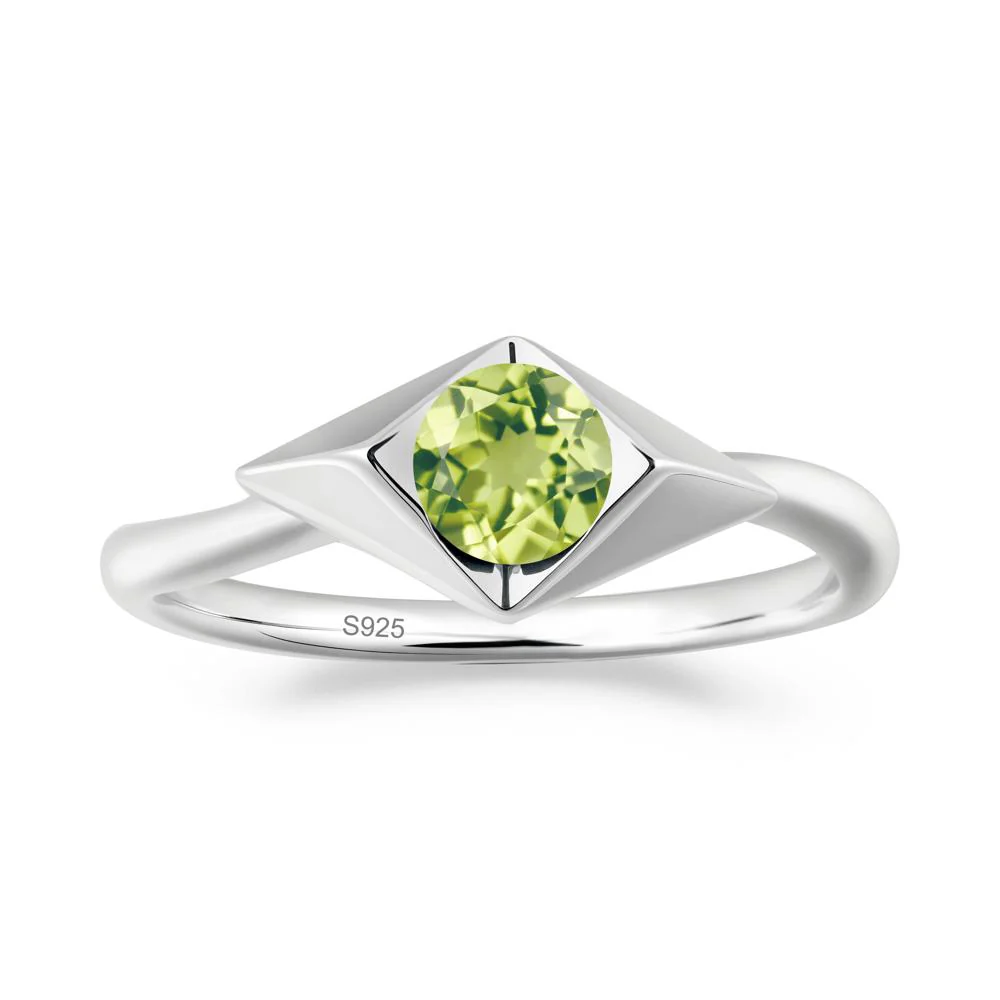 Geometric Round Peridot Solitaire Ring - Image 3