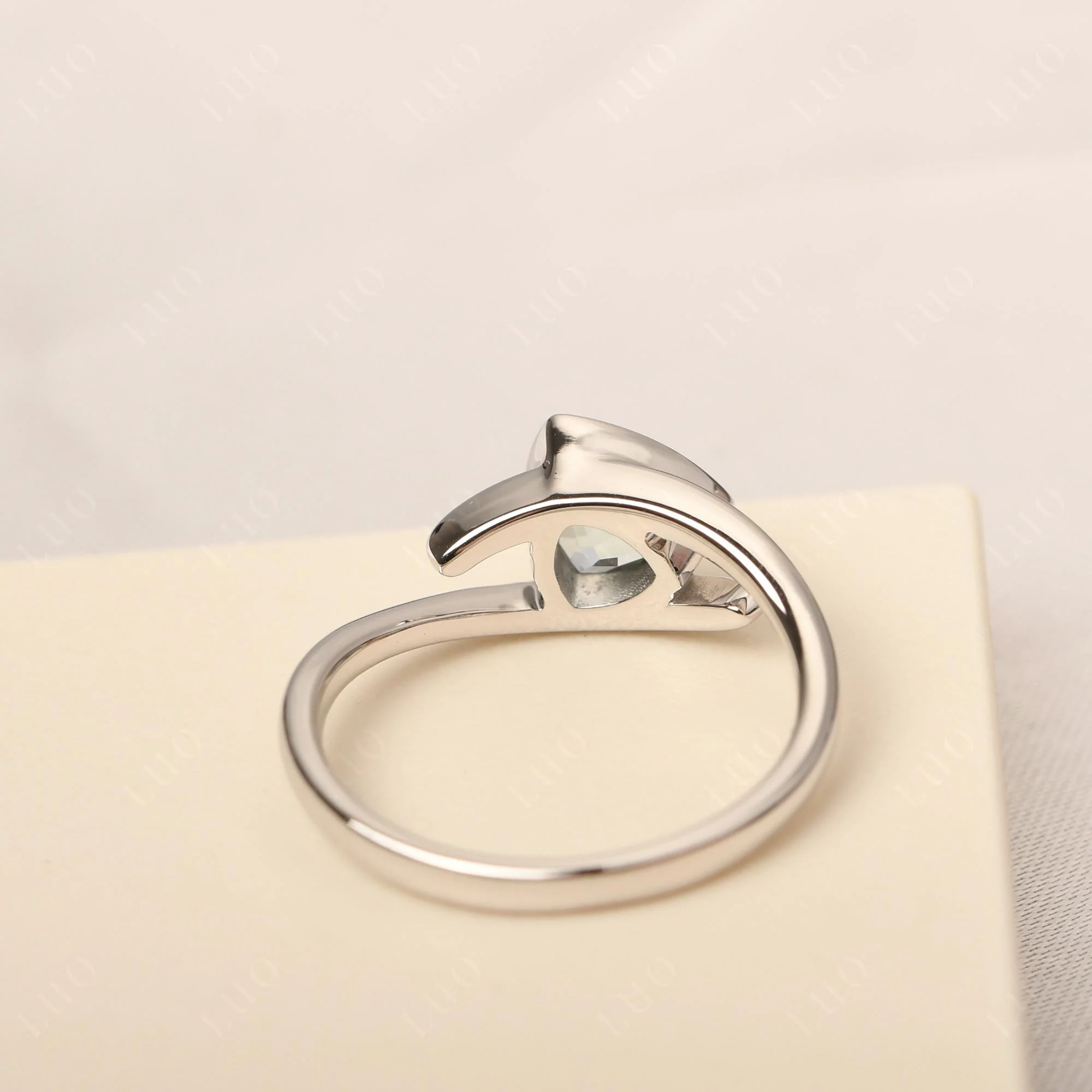 Bezel Set Green Amethyst Ring - Image 12