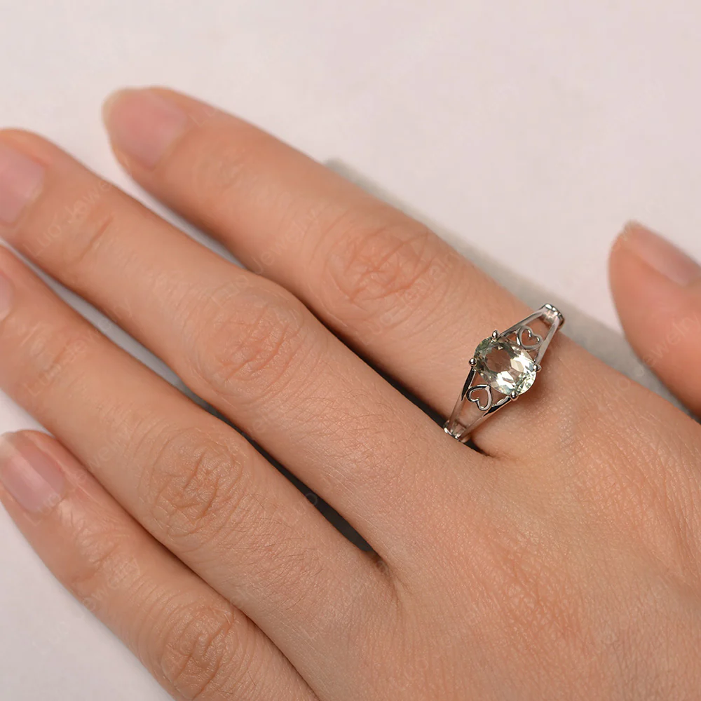 Oval Green Amethyst Solitaire Ring - Image 3