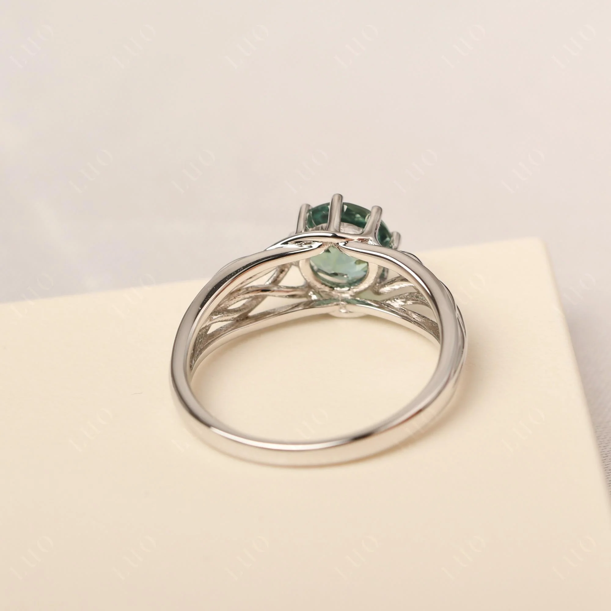 Green Sapphire Intertwined Ring - Image 12