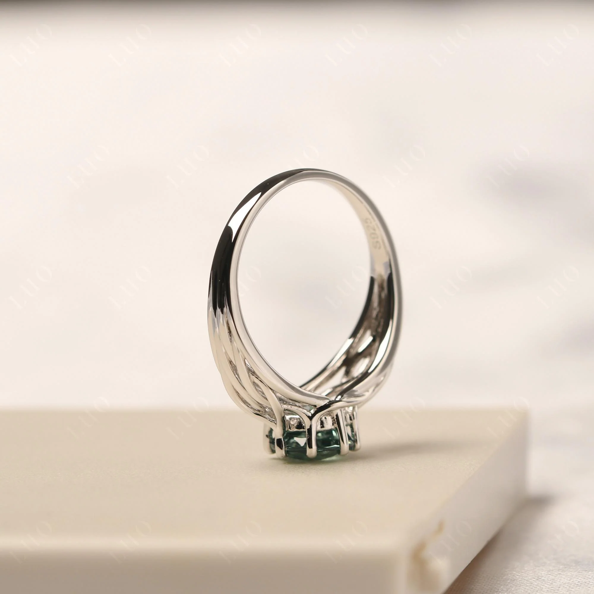 Green Sapphire Intertwined Ring - Image 13