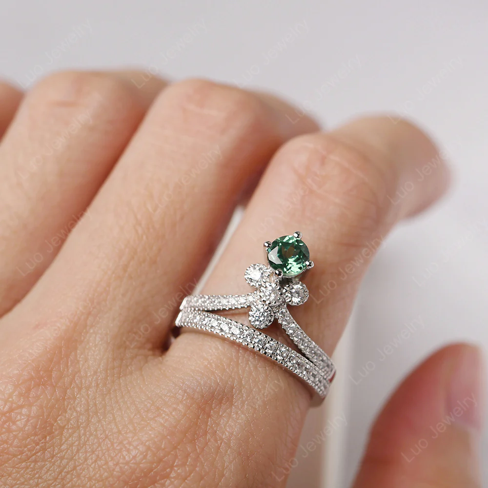 Green Sapphire Milgrain Bridal Ring Set - Image 5