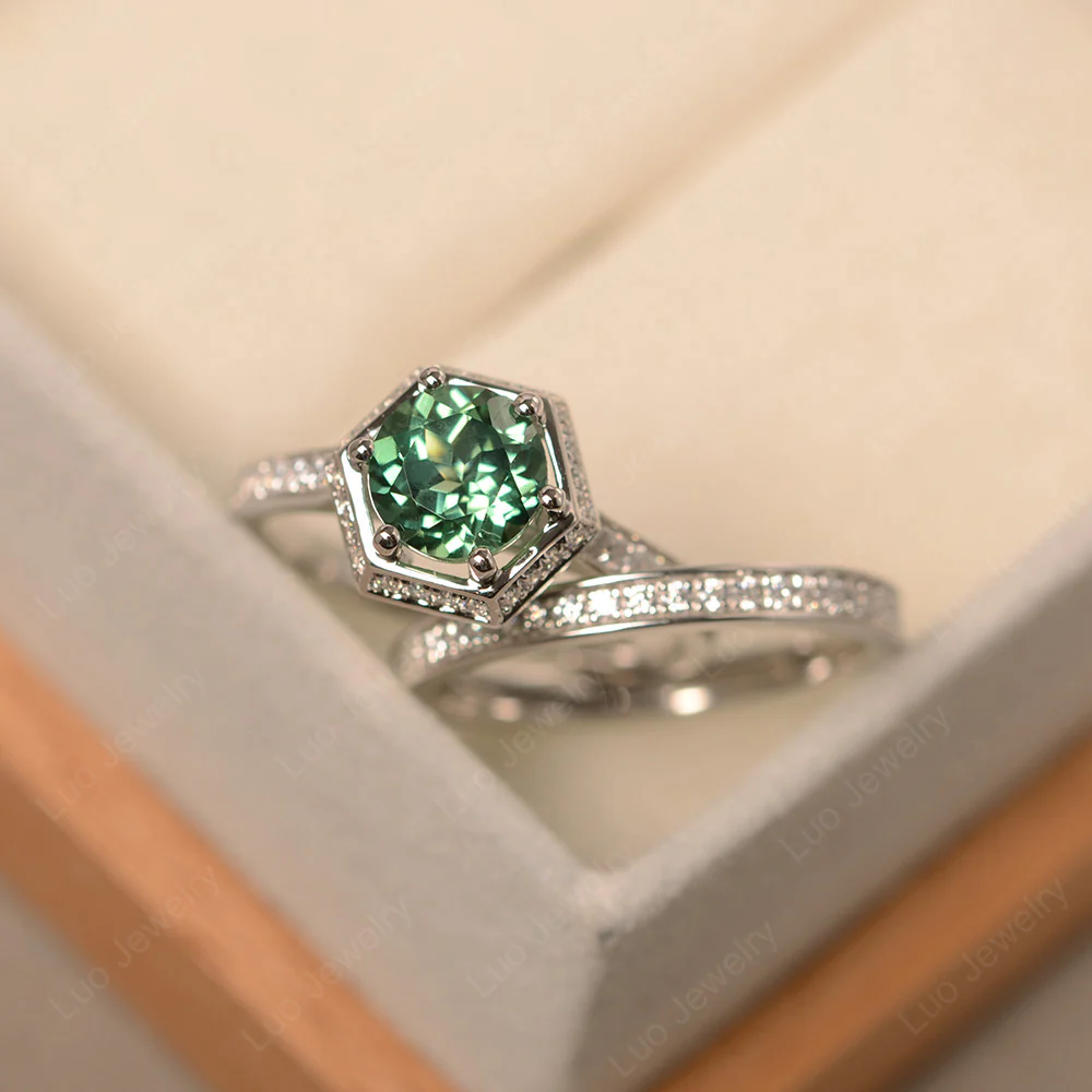 Green Sapphire Hexagon Bridal Set Rings - Image 2