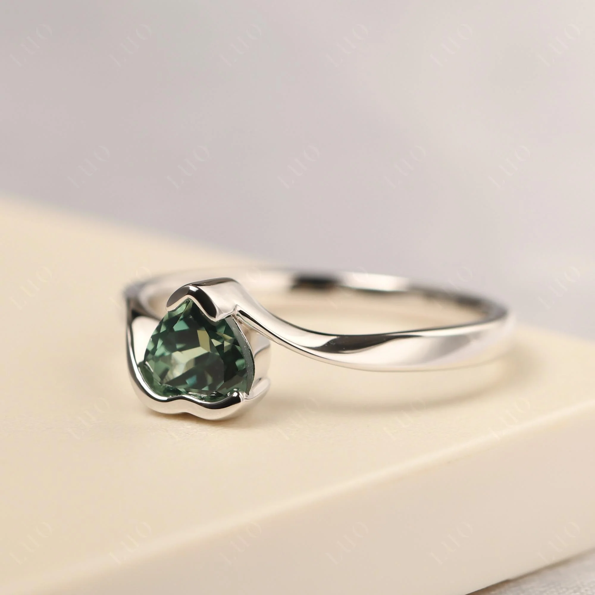 Green Sapphire Heart Ring - Image 11