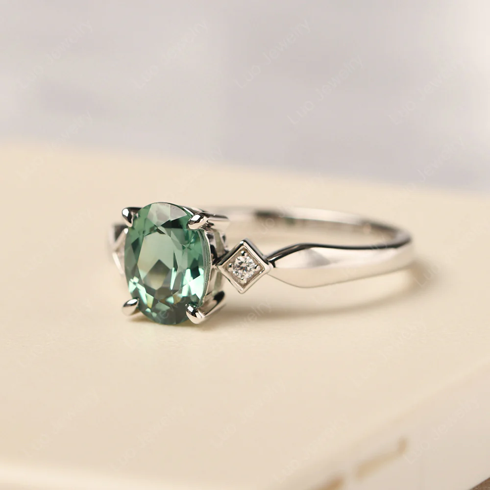 Antique Style Green Sapphire Ring - Image 2