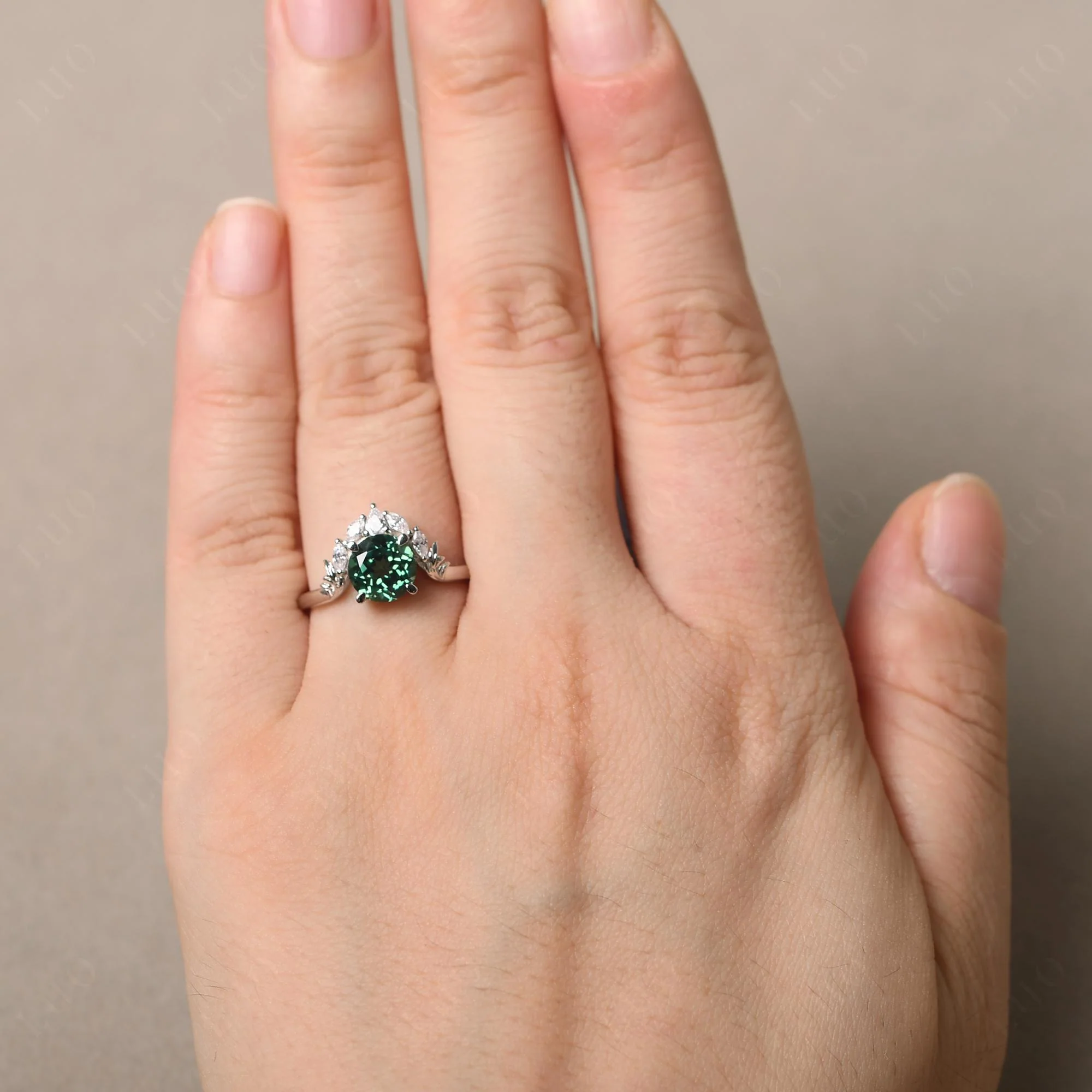 Green Sapphire Ring with Marquise Side Stone - Image 33