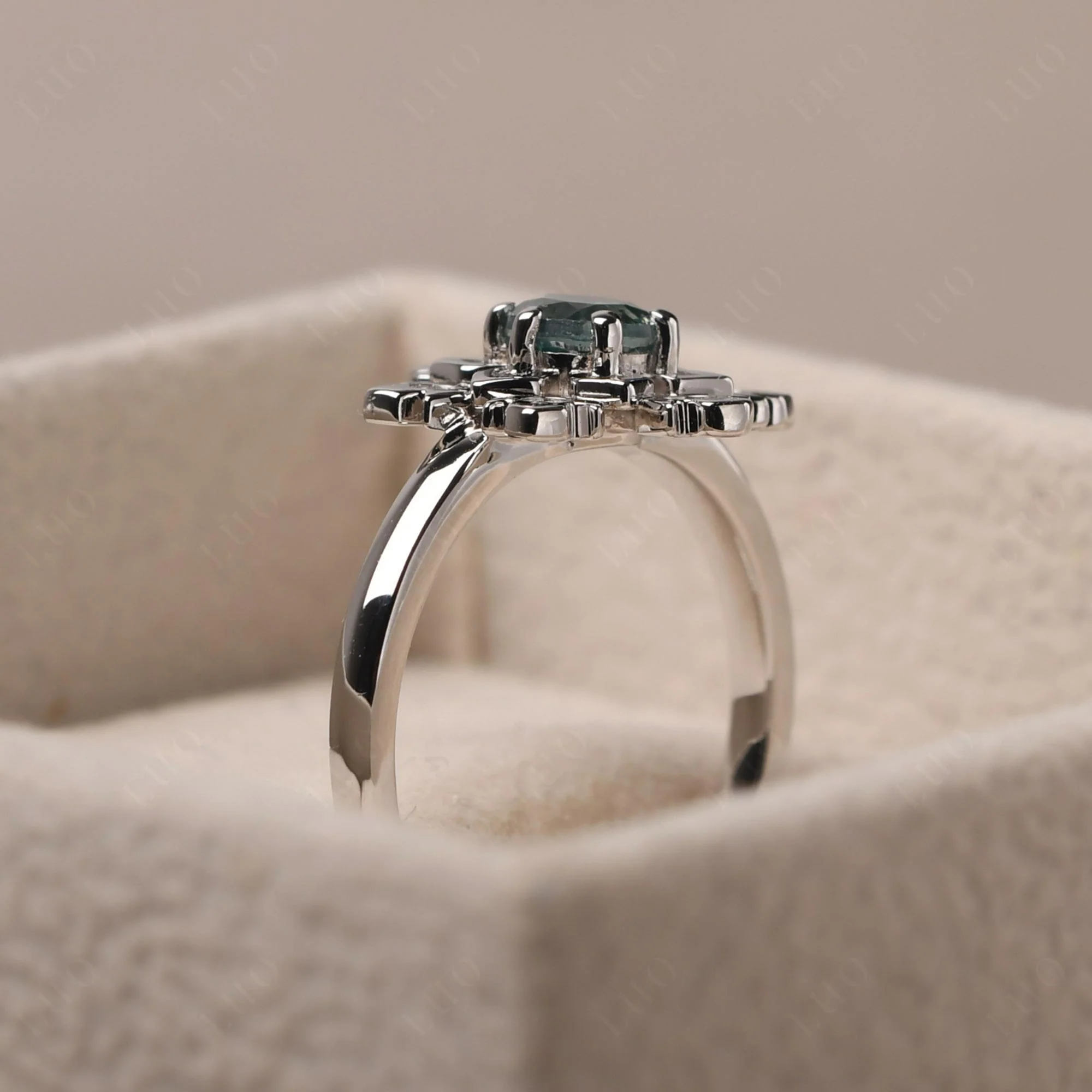 Green Sapphire Snowflake Ring - Image 13