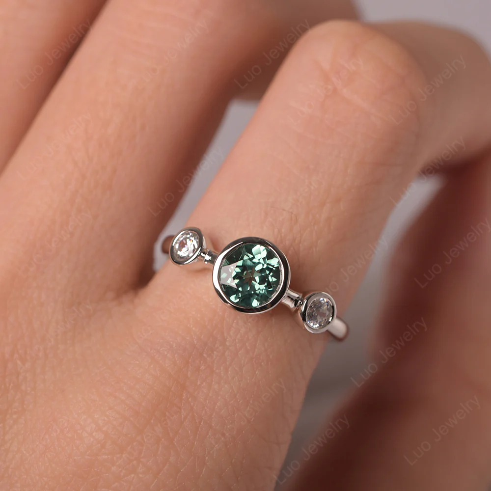 Green Sapphire 3 Stone Bezel Set Ring - Image 5
