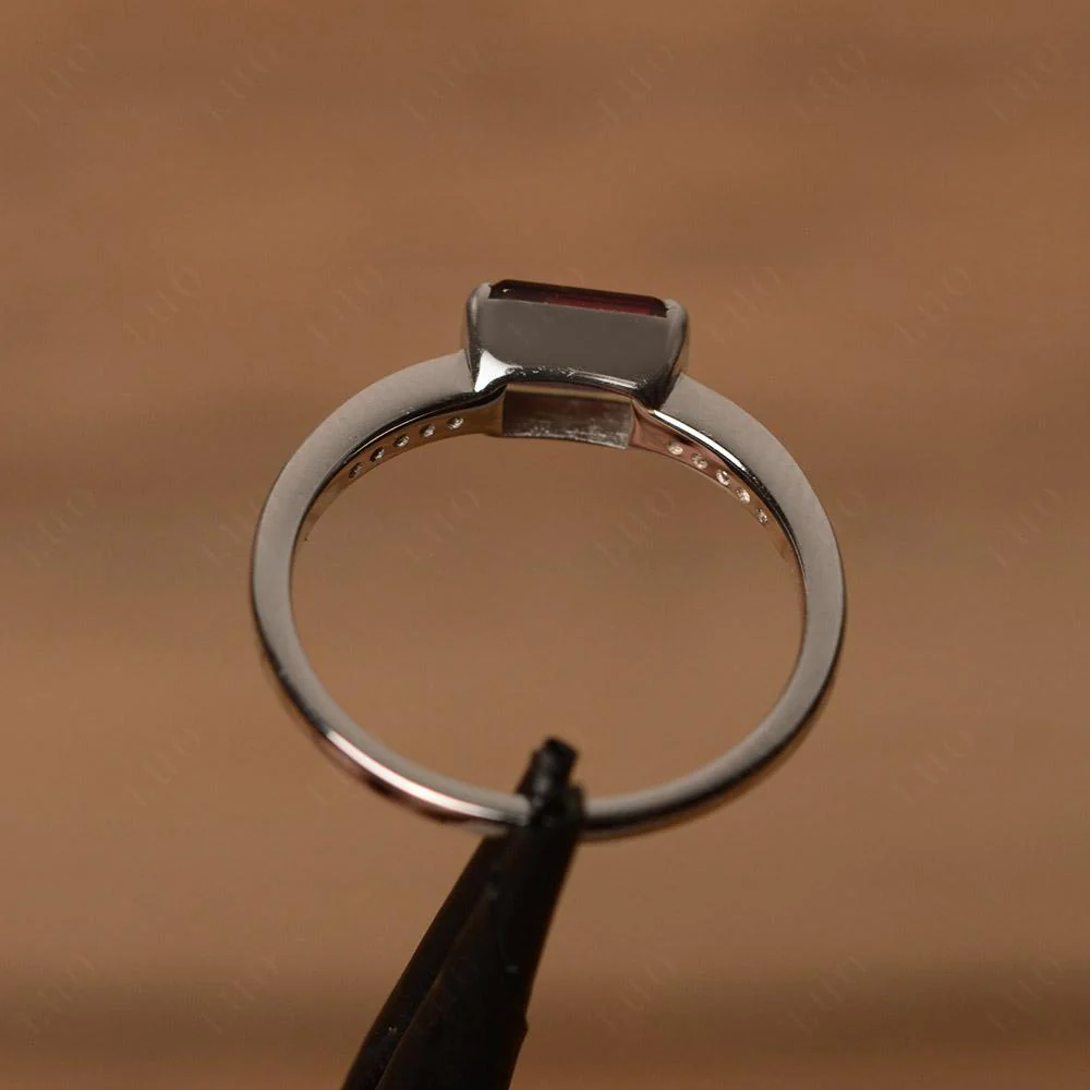 Half Bezel East West Garnet Ring - Image 3