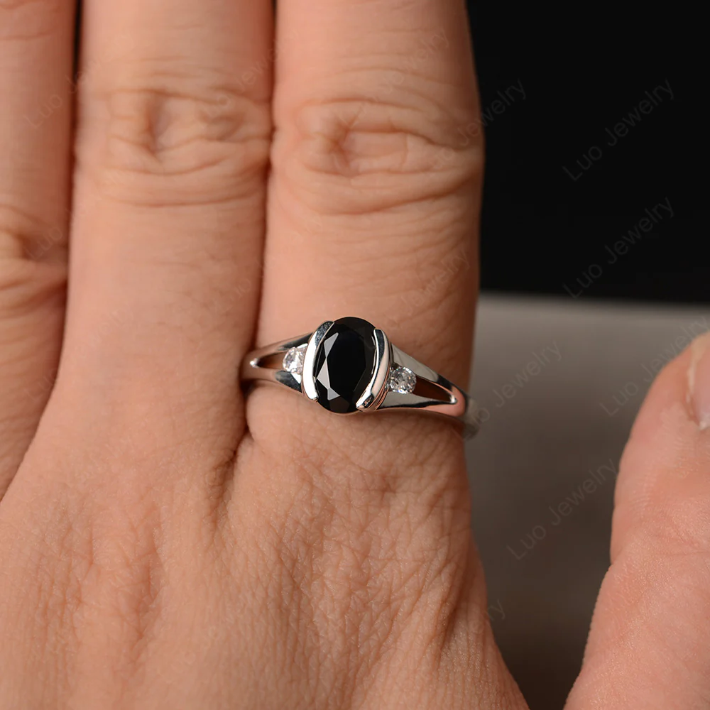 Half Bezel Set Oval Black Spinel Ring - Image 4