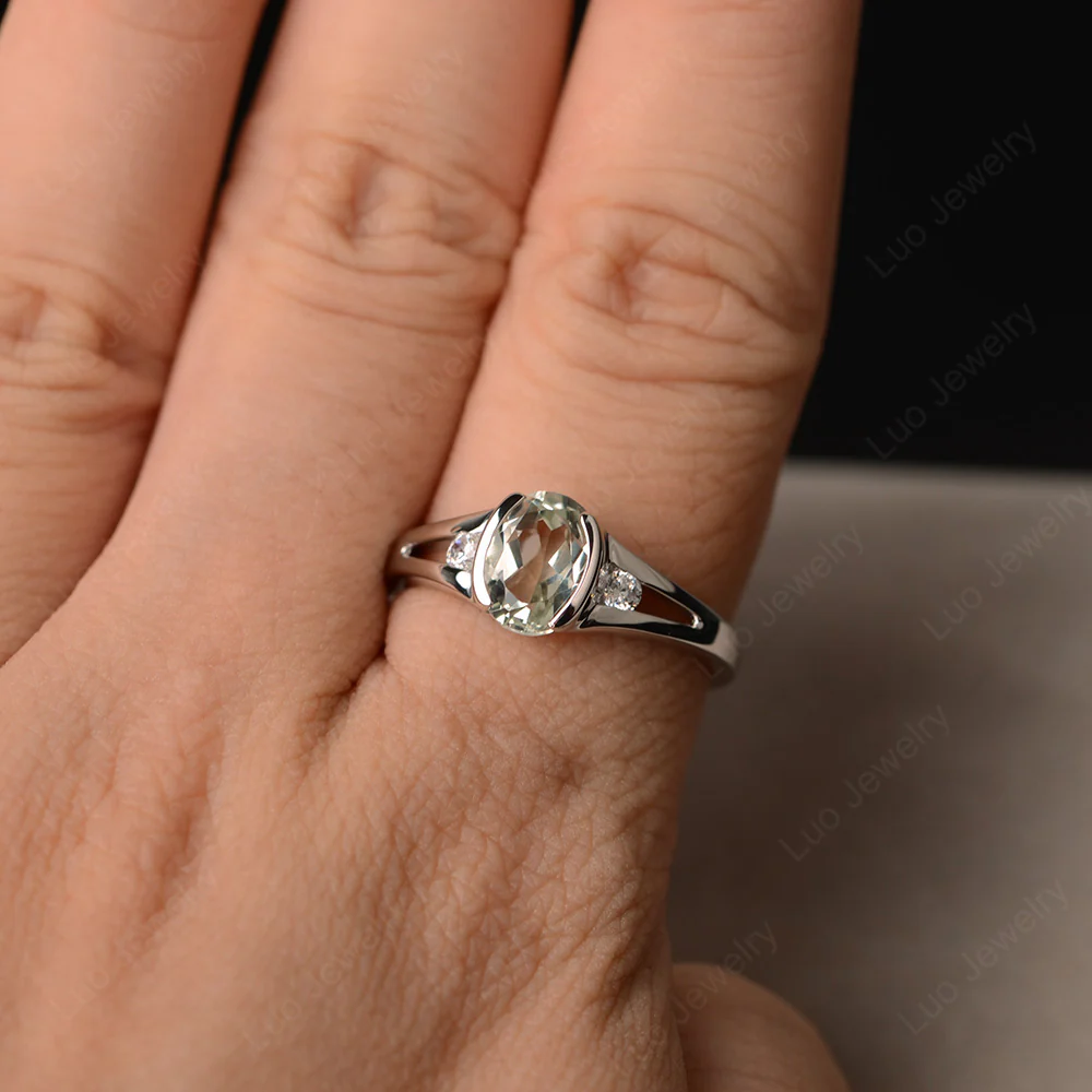 Half Bezel Set Oval Green Amethyst Ring - Image 4