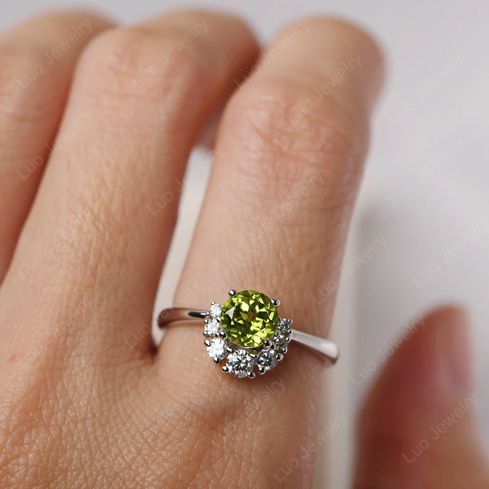 Cluster Peridot Ring - Image 5