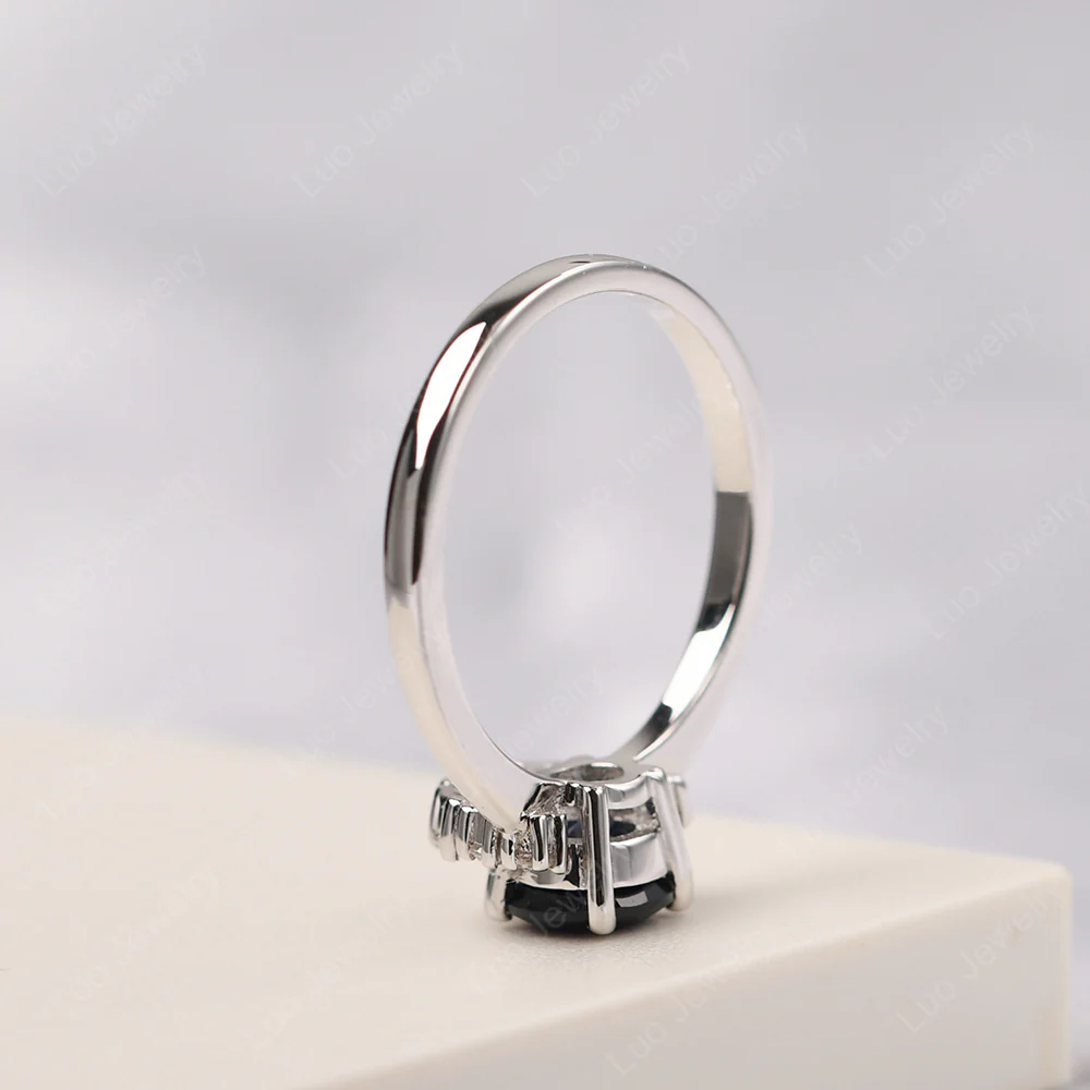 Cluster Sapphire Ring - Image 4