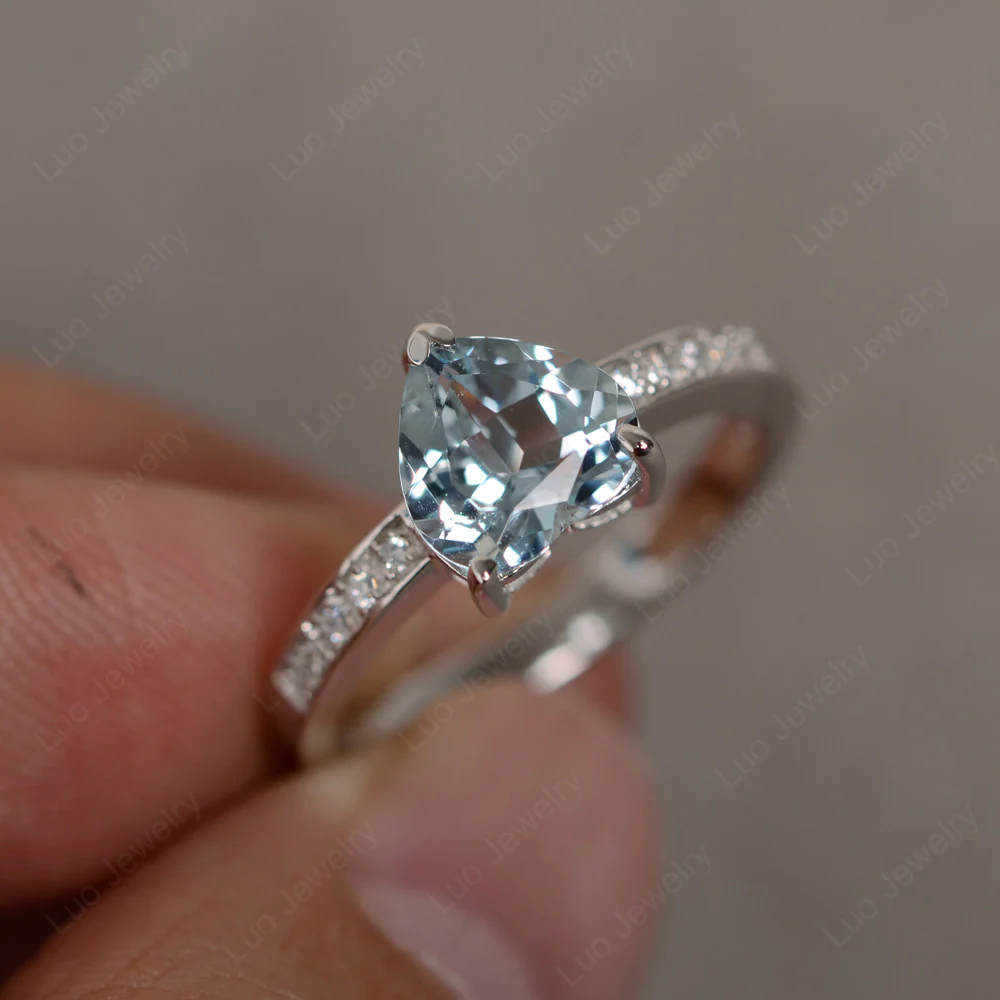 Hear Cut Aquamarine Engagement Ring - Image 3