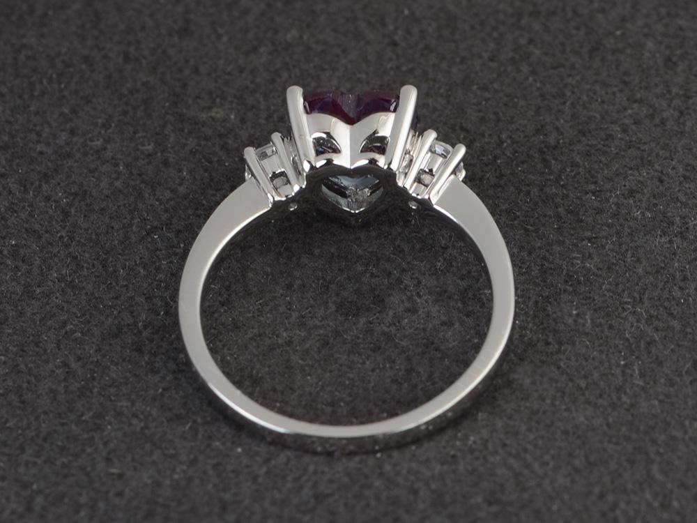 Heart Alexandrite Engagement Ring - Image 12