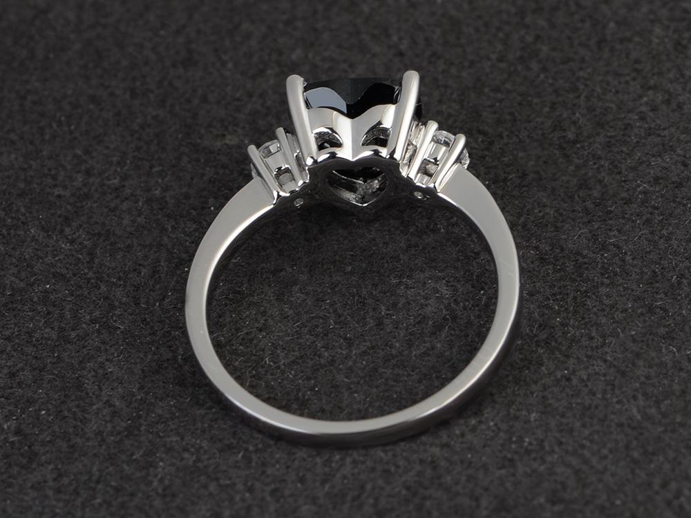 Heart Black Spinel Engagement Ring - Image 12