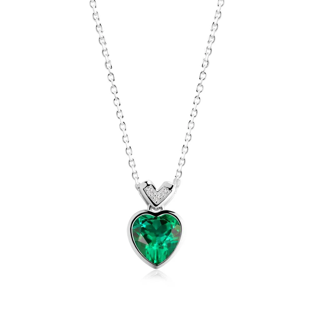 Heart-Cut Emerald Necklace with Chevron - Image 8