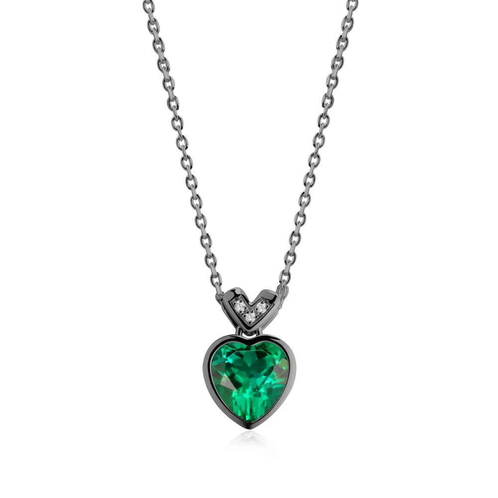 Heart-Cut Emerald Necklace with Chevron - Image 9