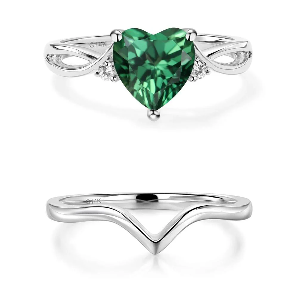 Heart Shaped Green Sapphire Ring - Image 13