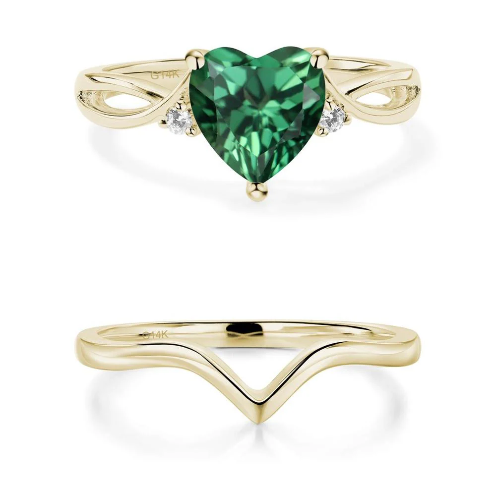 Heart Shaped Green Sapphire Ring - Image 15