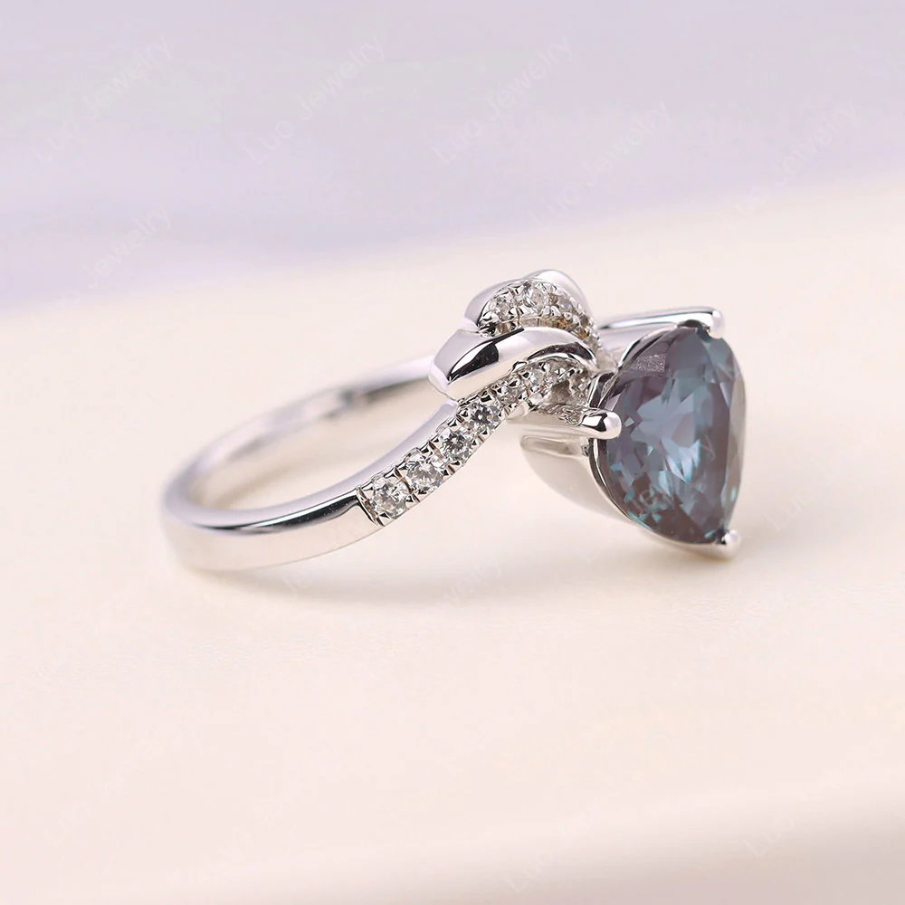 Heart Shaped Alexandrite Strawberry Ring - Image 2