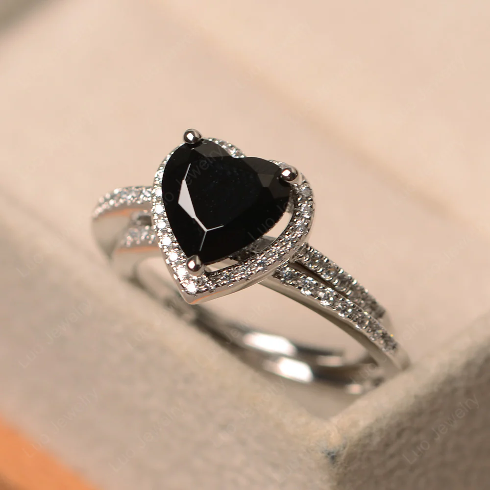 Heart Shaped Black Spinel Wedding Ring Set - Image 2