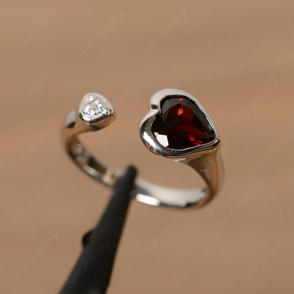 Garnet Heart Bezel Ring - Image 3