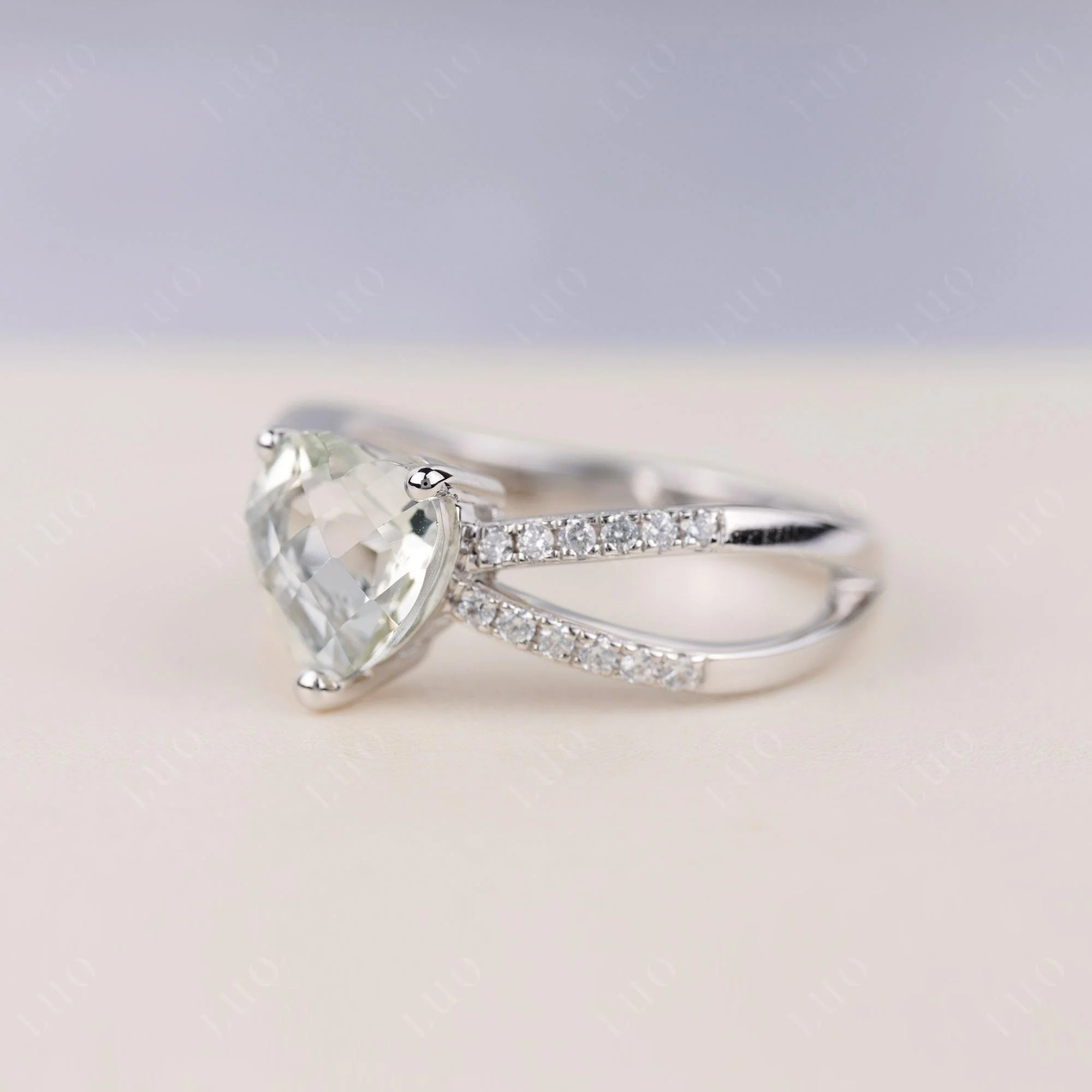 Heart Shaped Green Amethyst Ring Split Shank - Image 2