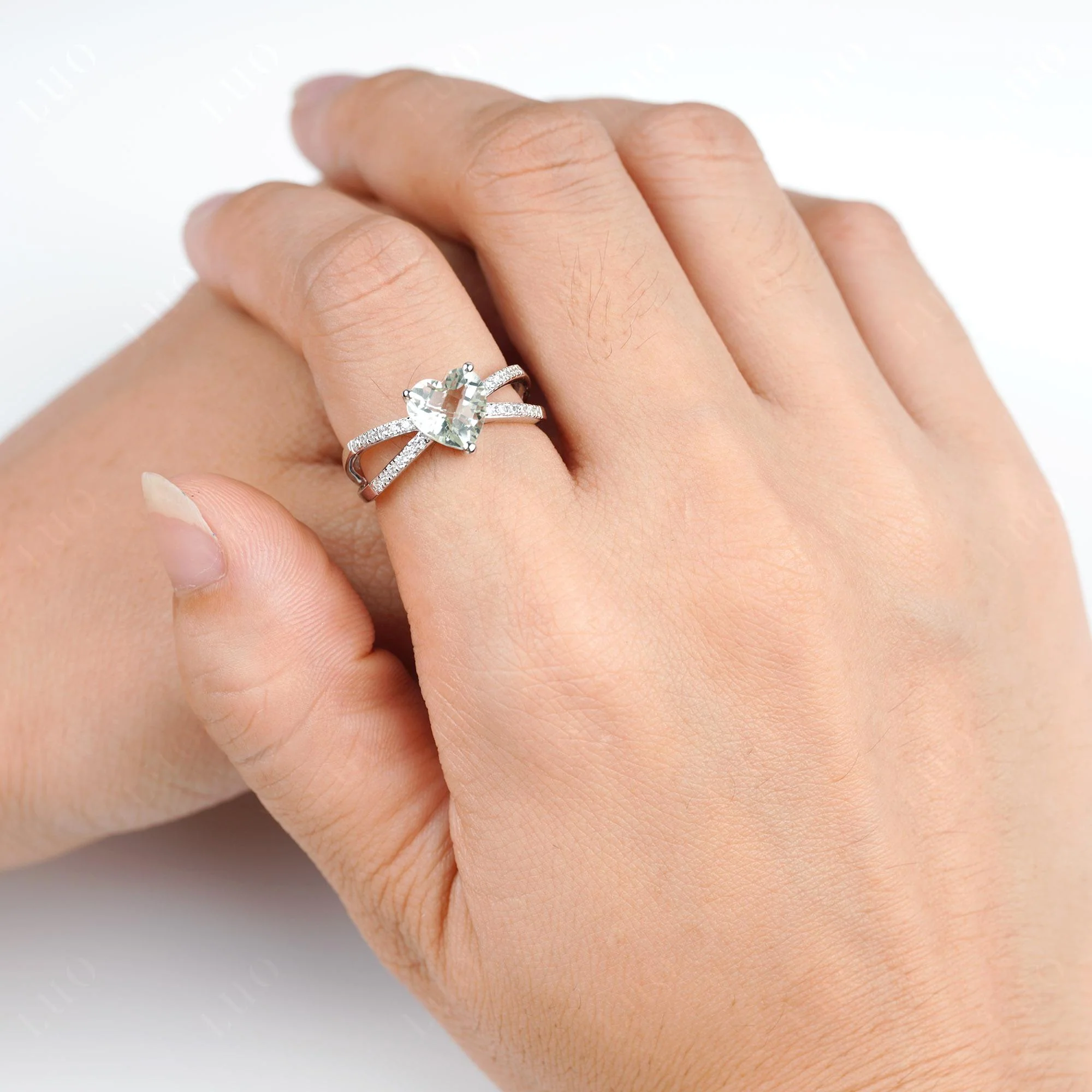 Heart Shaped Green Amethyst Ring Split Shank - Image 5