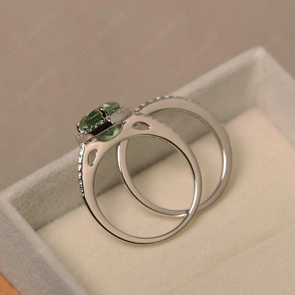 Heart Shaped Green Sapphire Halo Bridal Ring Set - Image 4