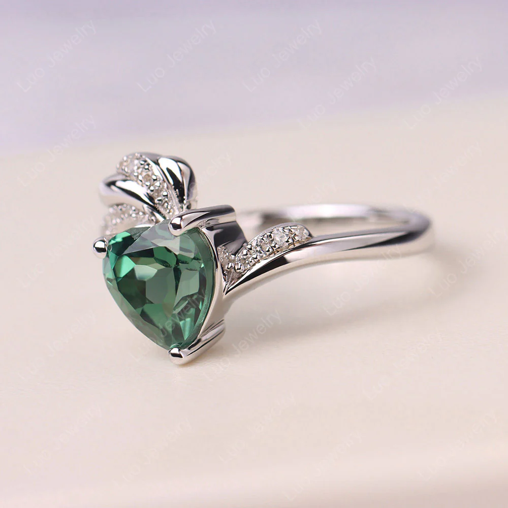 Heart Shaped Green Sapphire Strawberry Ring - Image 2