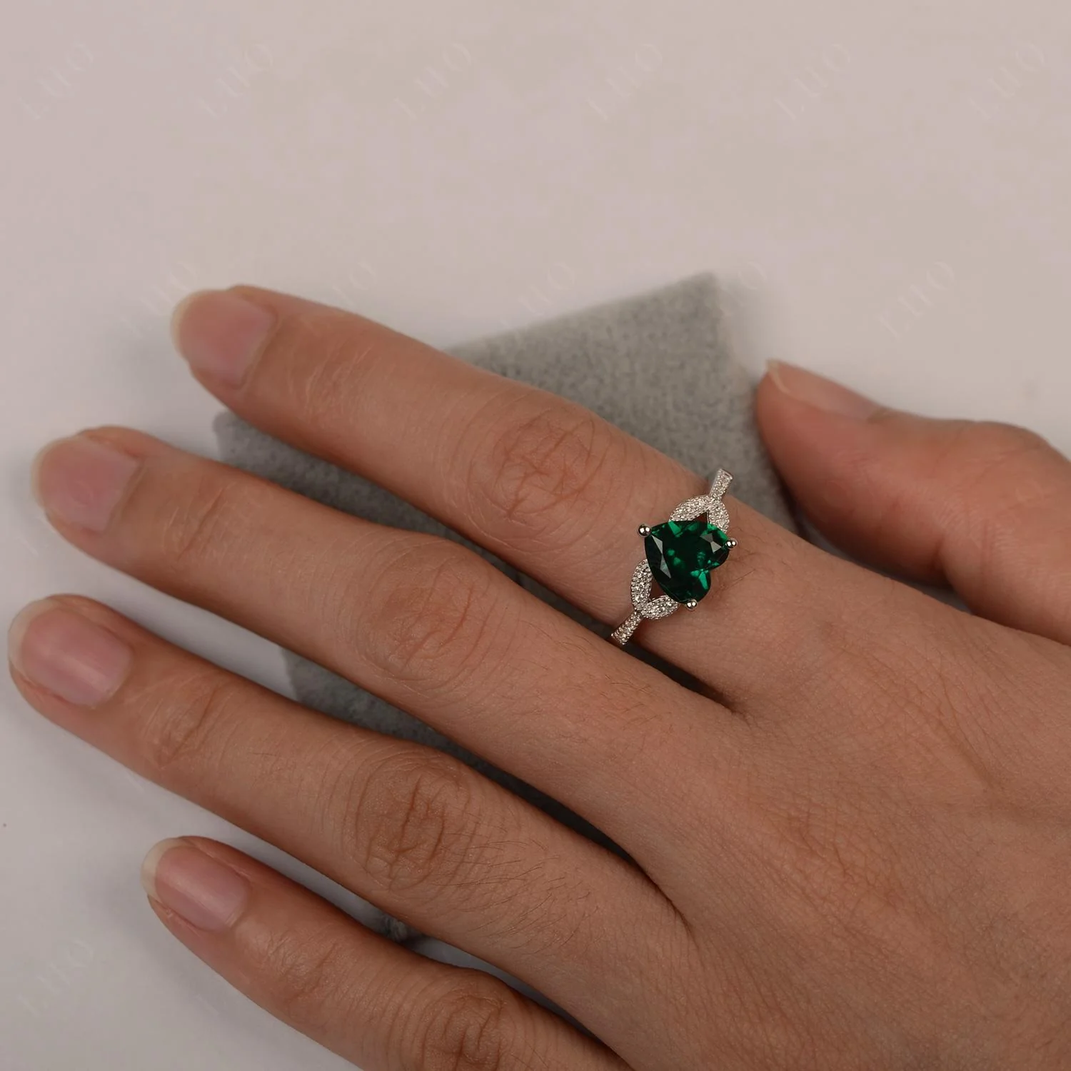 Heart Shaped Emerald Engagement Ring - Image 12